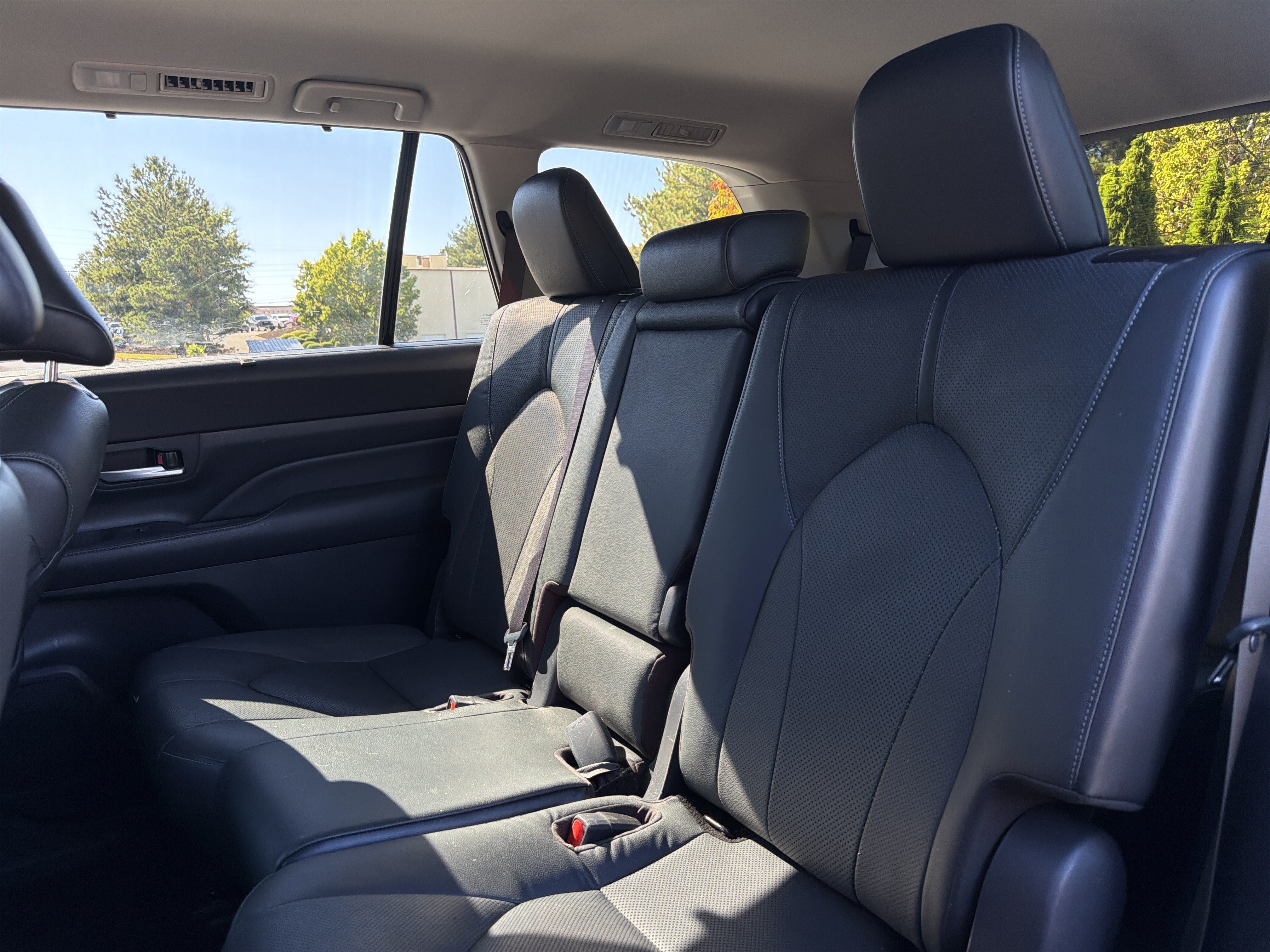 Used 2024 Toyota Grand Highlander FWD image 8