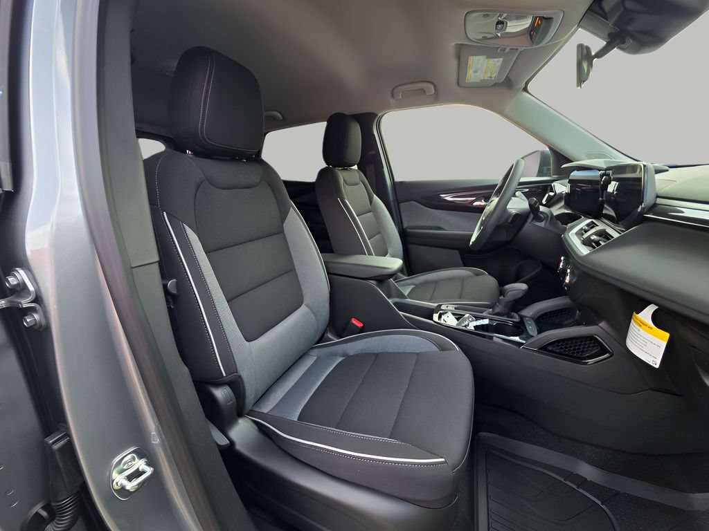 New 2026 Chevrolet TrailBlazer LS w/ LS Convenience Package FWD image 9