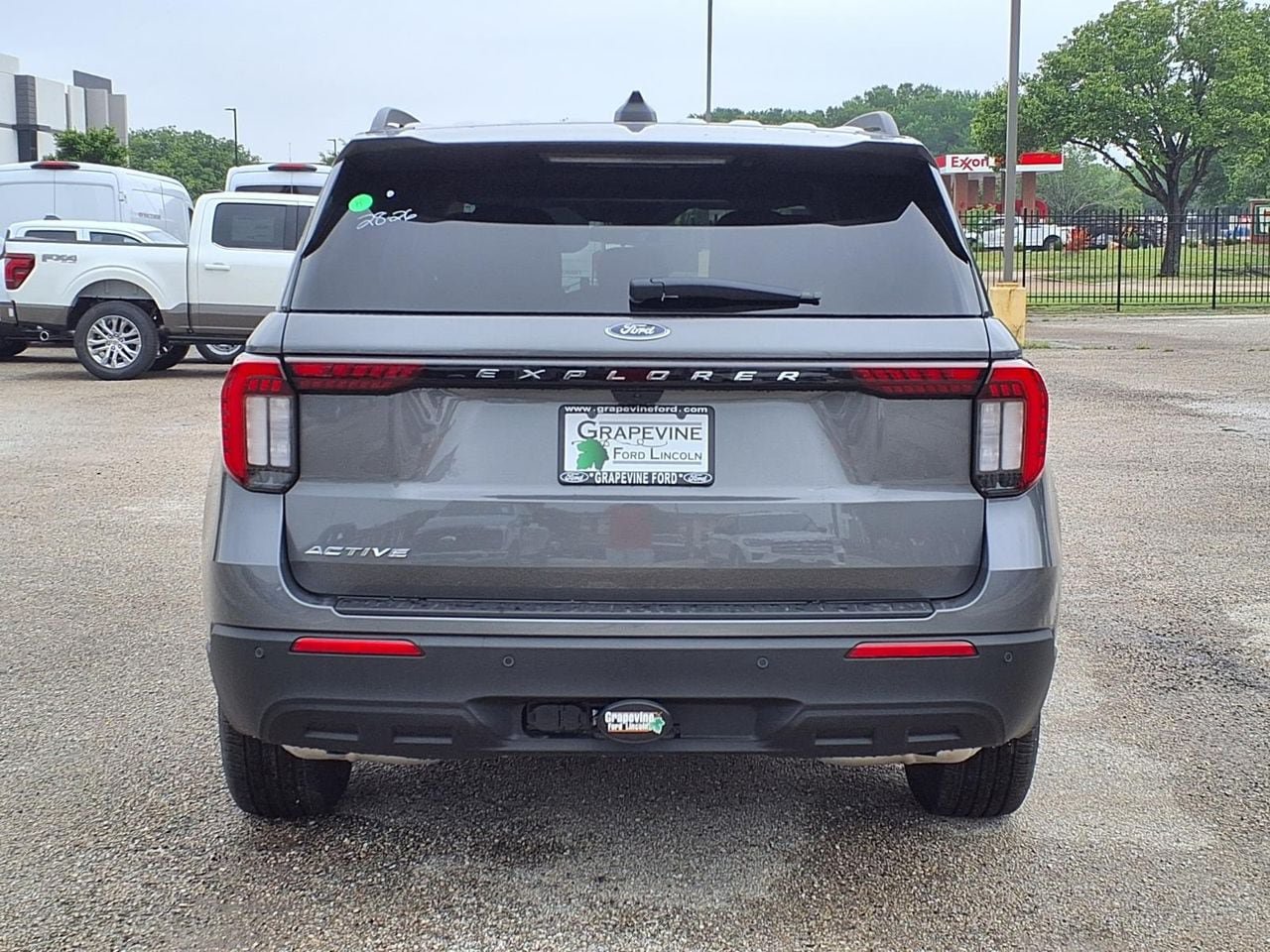 New 2026 Ford Explorer Active RWD image 5