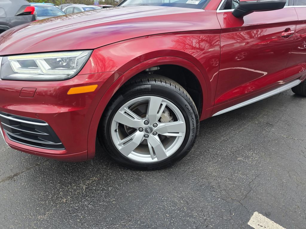 Used 2018 Audi Q5 2.0T Premium Plus w/ Premium Plus Package AWD/4WD image 2