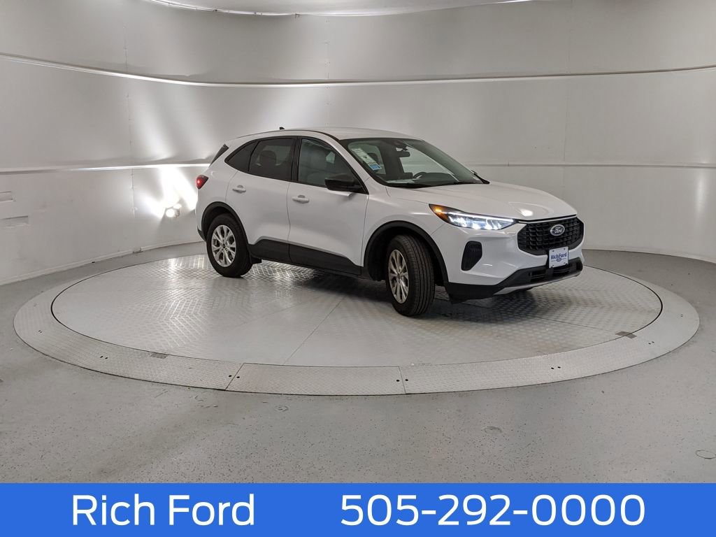 New 2025 Ford Escape Active