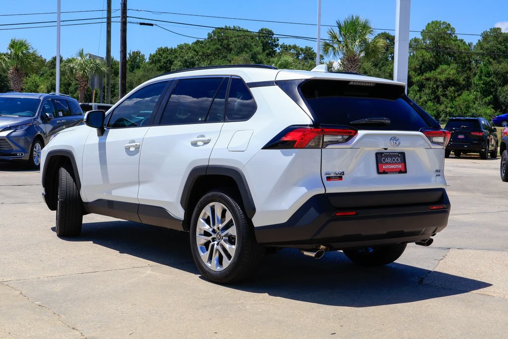 Used 2025 Toyota RAV4 XLE Premium AWD/4WD image 22