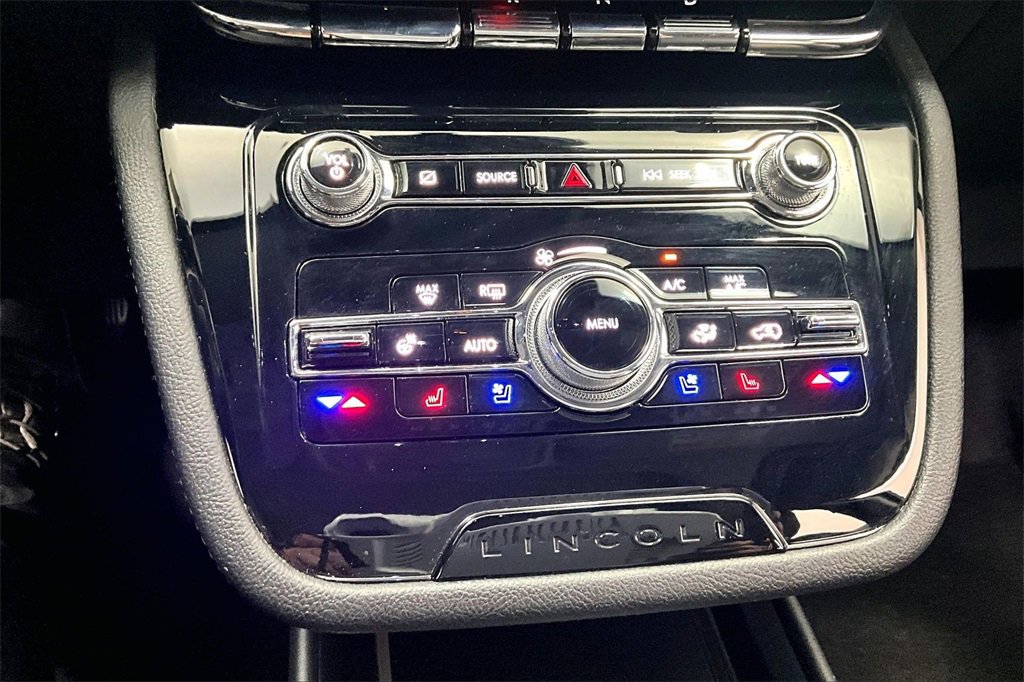 Used 2022 Lincoln Corsair Reserve w/ Equipment Group 201A image 24