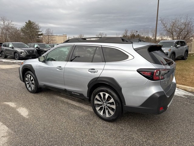 Used 2023 Subaru Outback Limited image 29