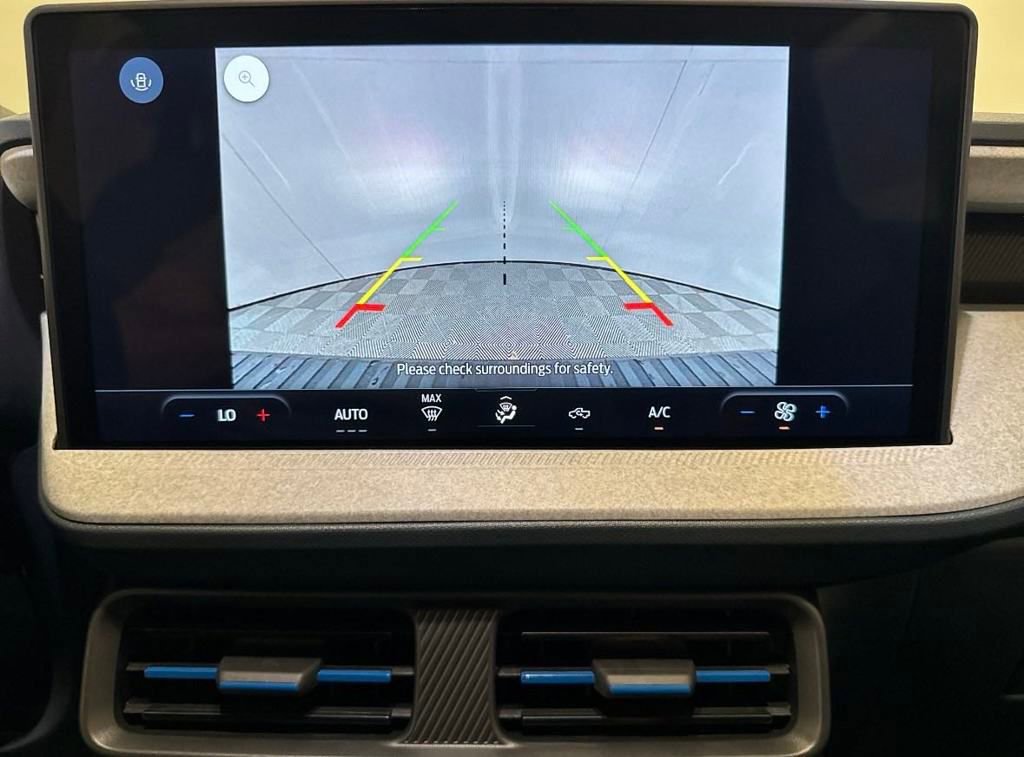 New 2025 Ford Maverick XLT image 7