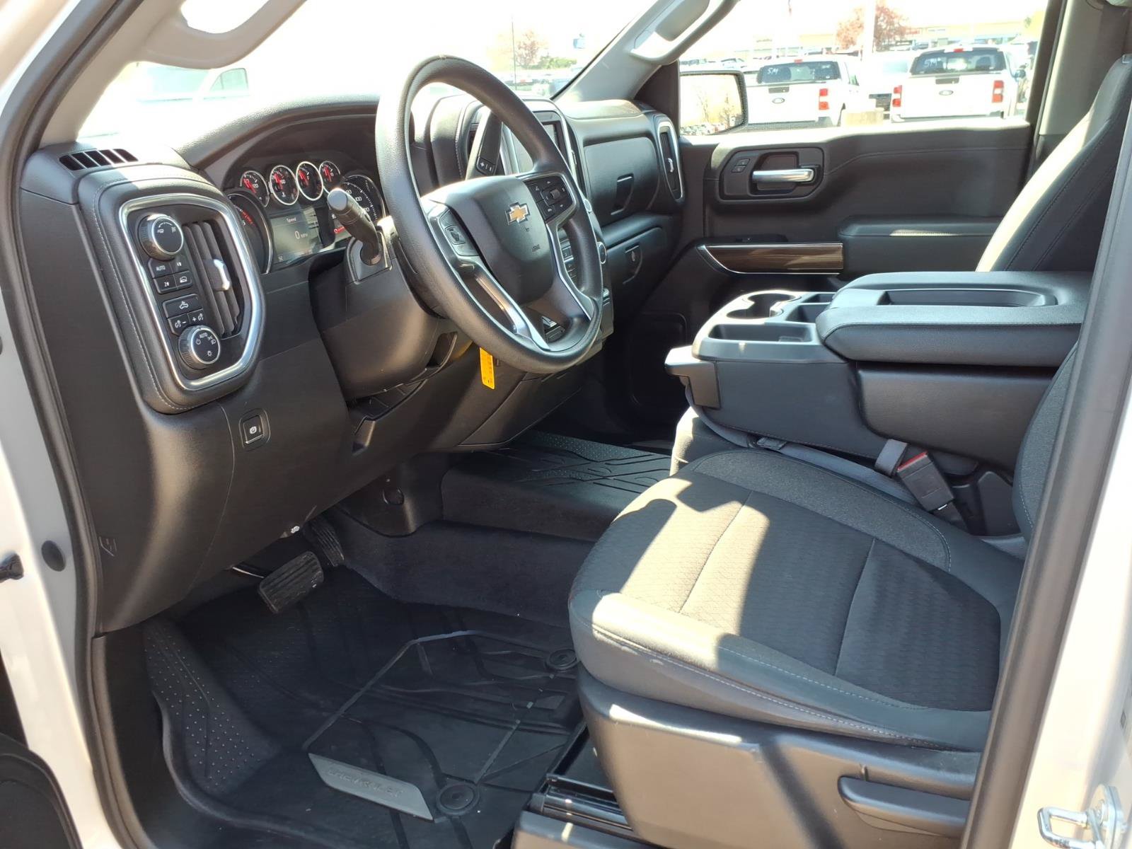 Used 2019 Chevrolet Silverado 1500 LT AWD/4WD image 11