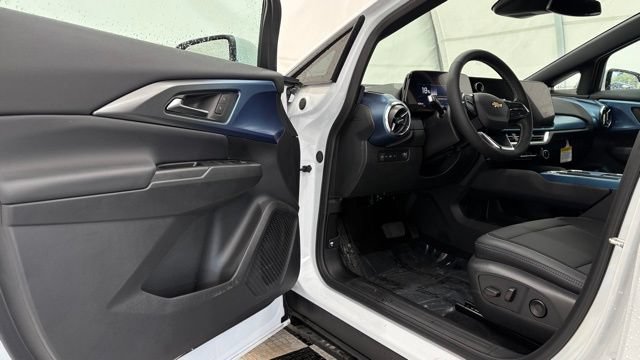 New 2026 Chevrolet Equinox EV LT AWD/4WD image 32