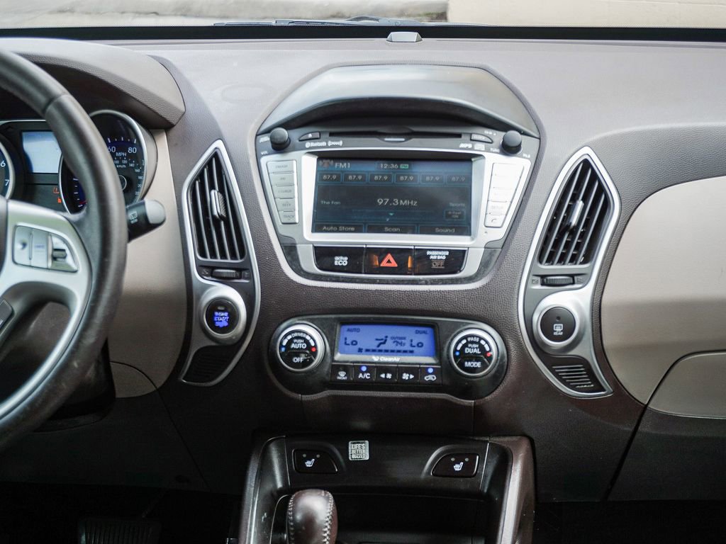 Used 2013 Hyundai Tucson Limited w/ Premium Pkg image 16