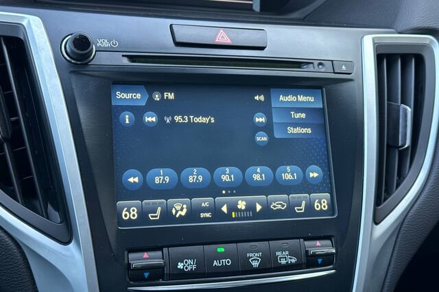 Used 2018 Acura TLX image 17