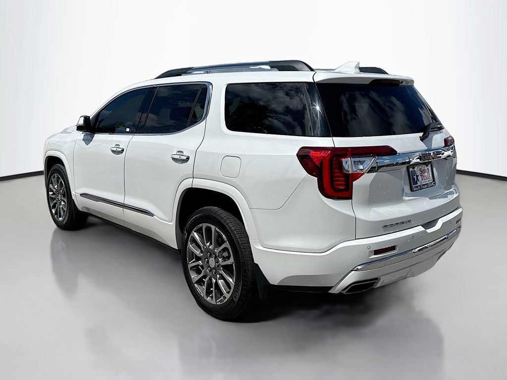 Used 2023 GMC Acadia Denali w/ Denali Technology Package FWD image 5