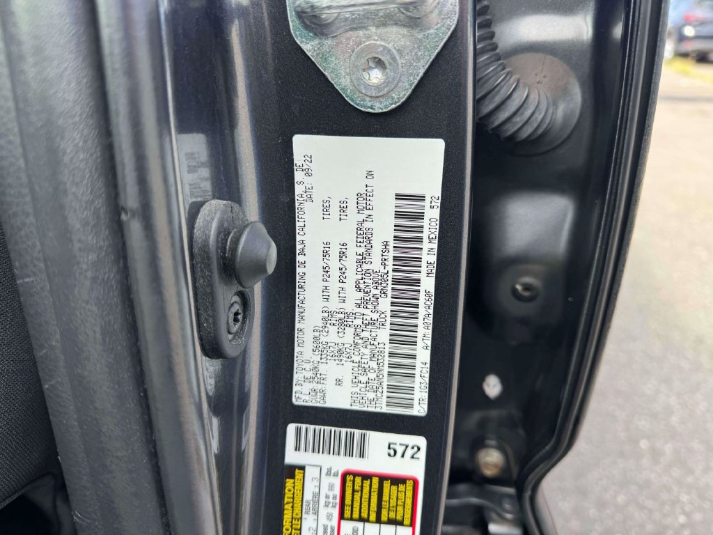 Used 2022 Toyota Tacoma SR5 AWD/4WD image 13