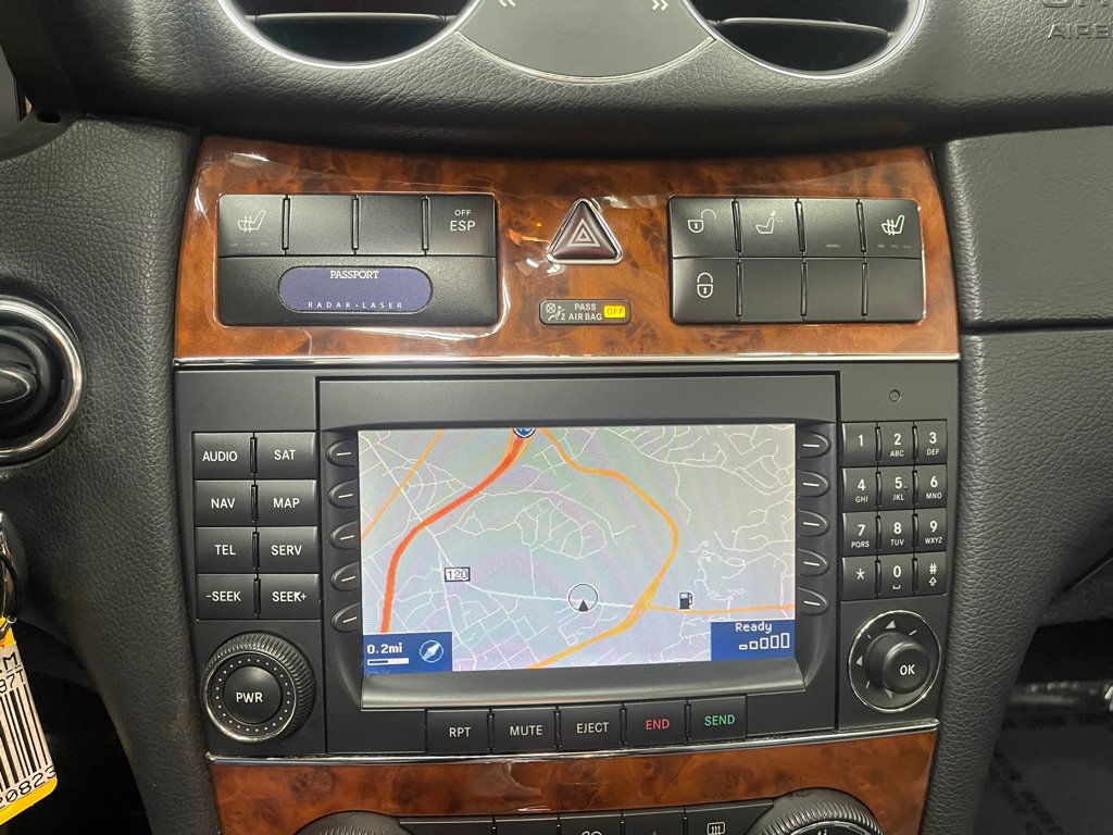 Used 2007 Mercedes-Benz CLK 550 Cabriolet image 31