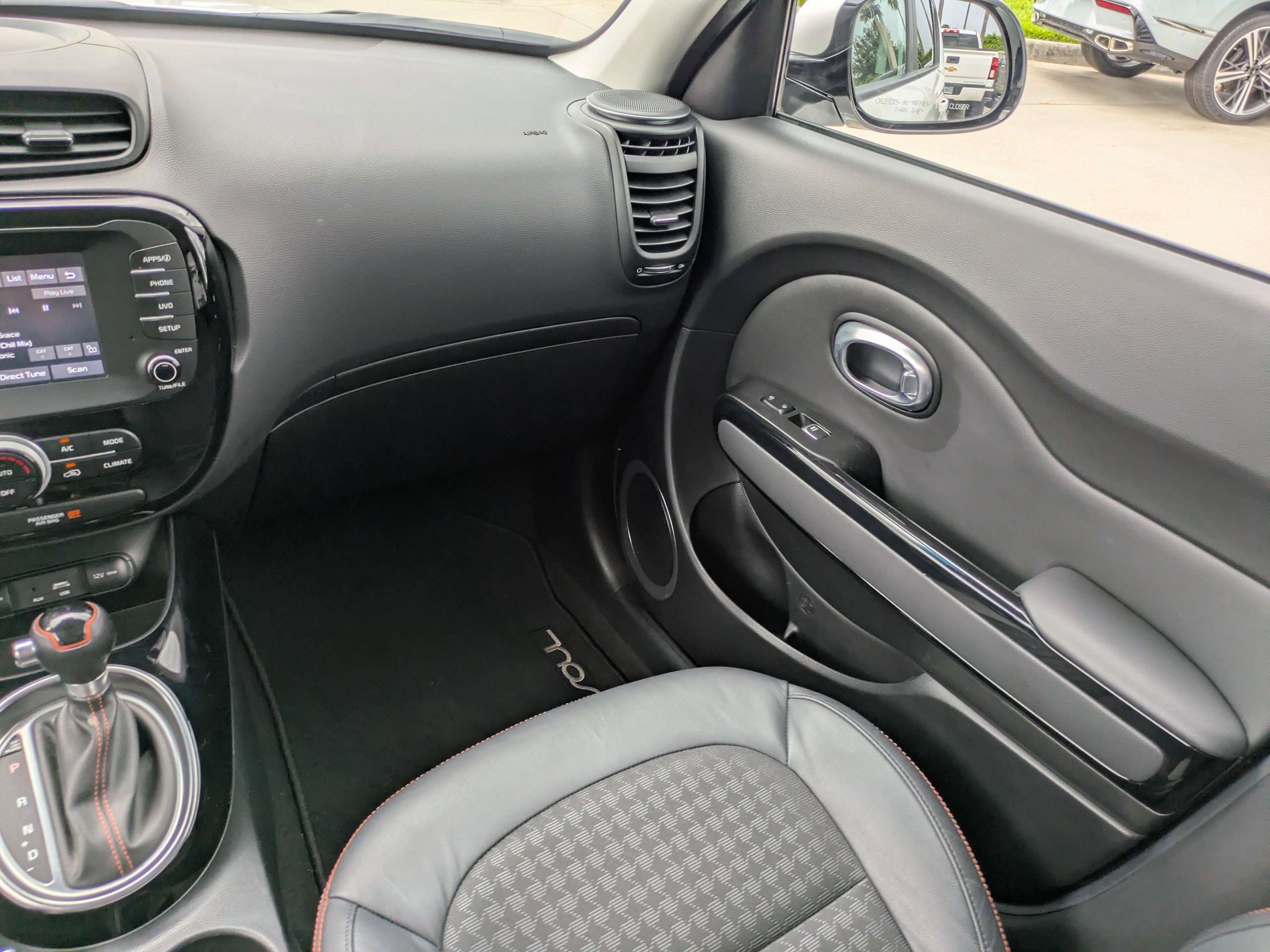 Used 2017 Kia Soul ! FWD image 15