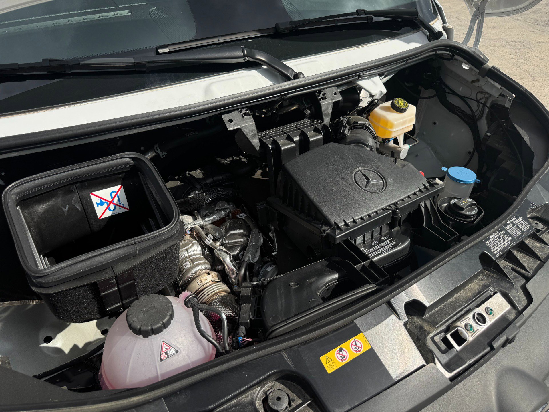 Used 2025 Mercedes-Benz Sprinter 2500 image 27