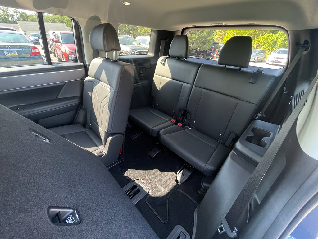 Used 2025 Hyundai Santa Fe XRT image 16