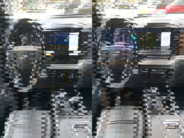 Used 2022 Chevrolet Silverado 1500 High Country w/ Technology Package image 17