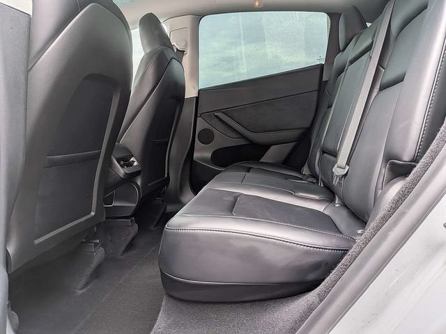 Used 2024 Tesla Model Y Long Range AWD/4WD image 14