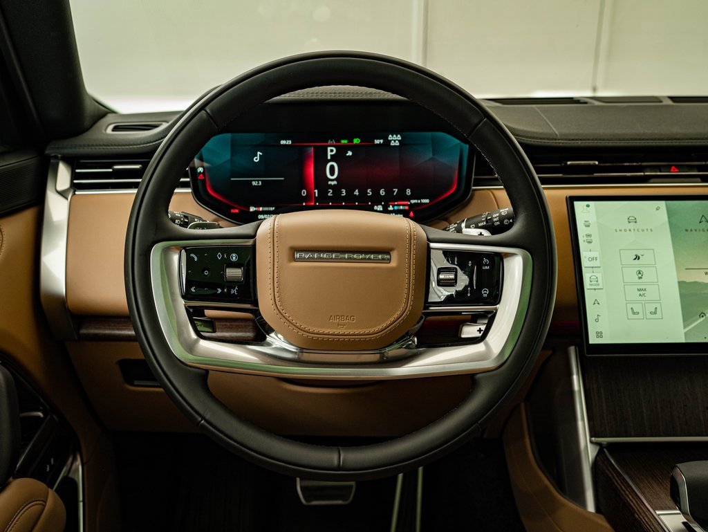 New 2026 Land Rover Range Rover Long Wheelbase SE image 30