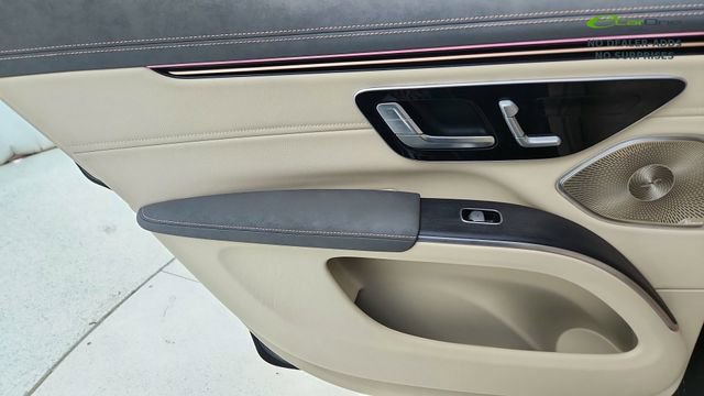 Used 2023 Mercedes-Benz EQS 450+ SUV image 30