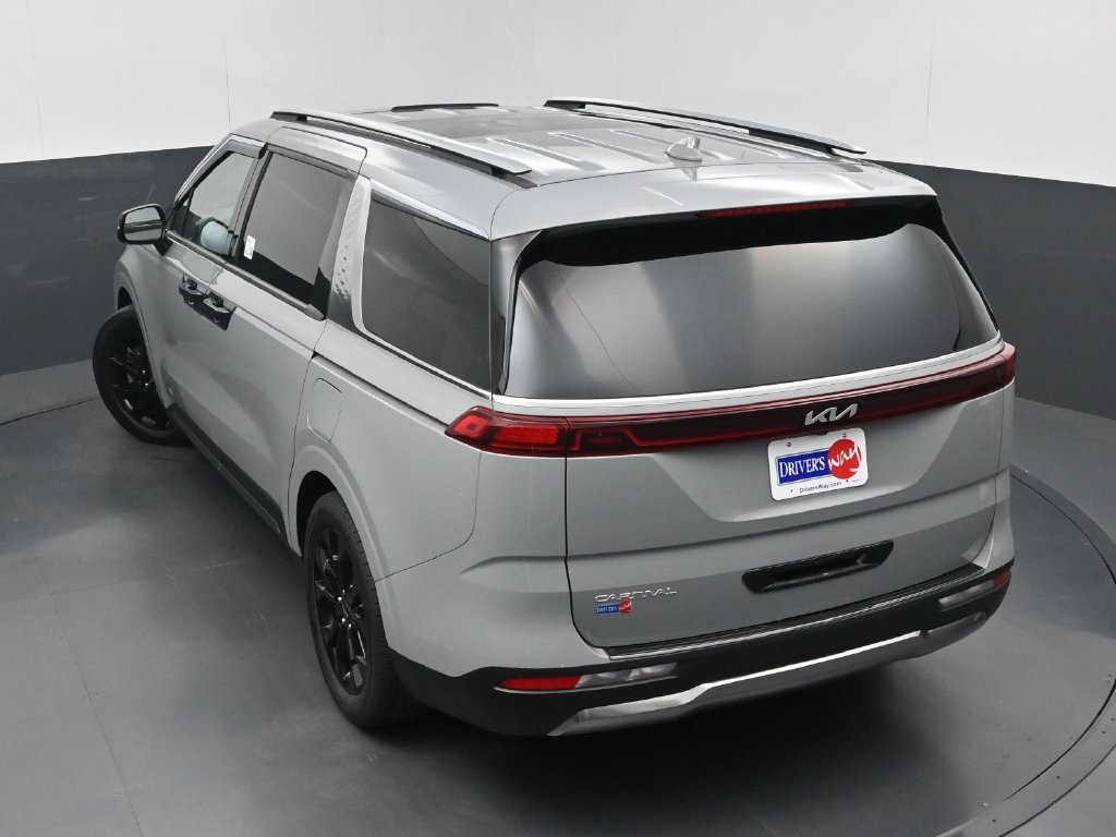 Used 2024 Kia Carnival SX Prestige FWD image 34
