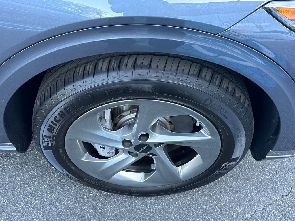 Used 2026 Genesis GV70 2.5T Select AWD/4WD image 12