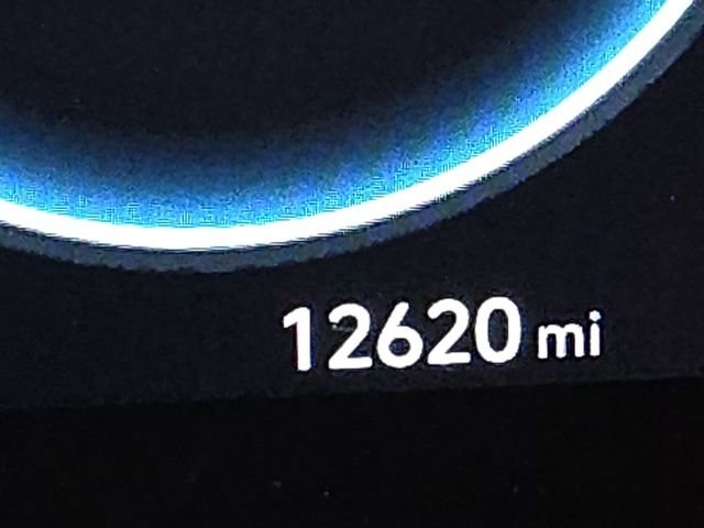 Used 2023 Hyundai Elantra Limited w/ Cargo Package image 15