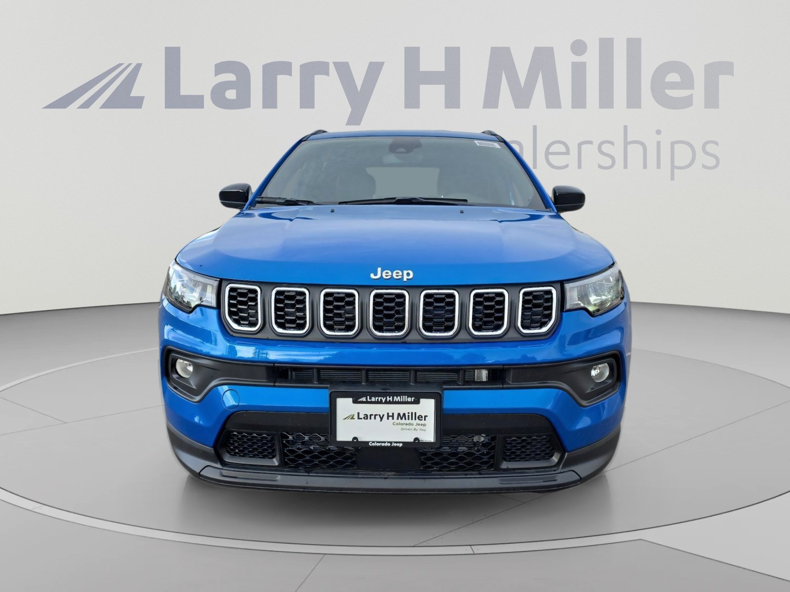 New 2026 Jeep Compass Latitude AWD/4WD image 9