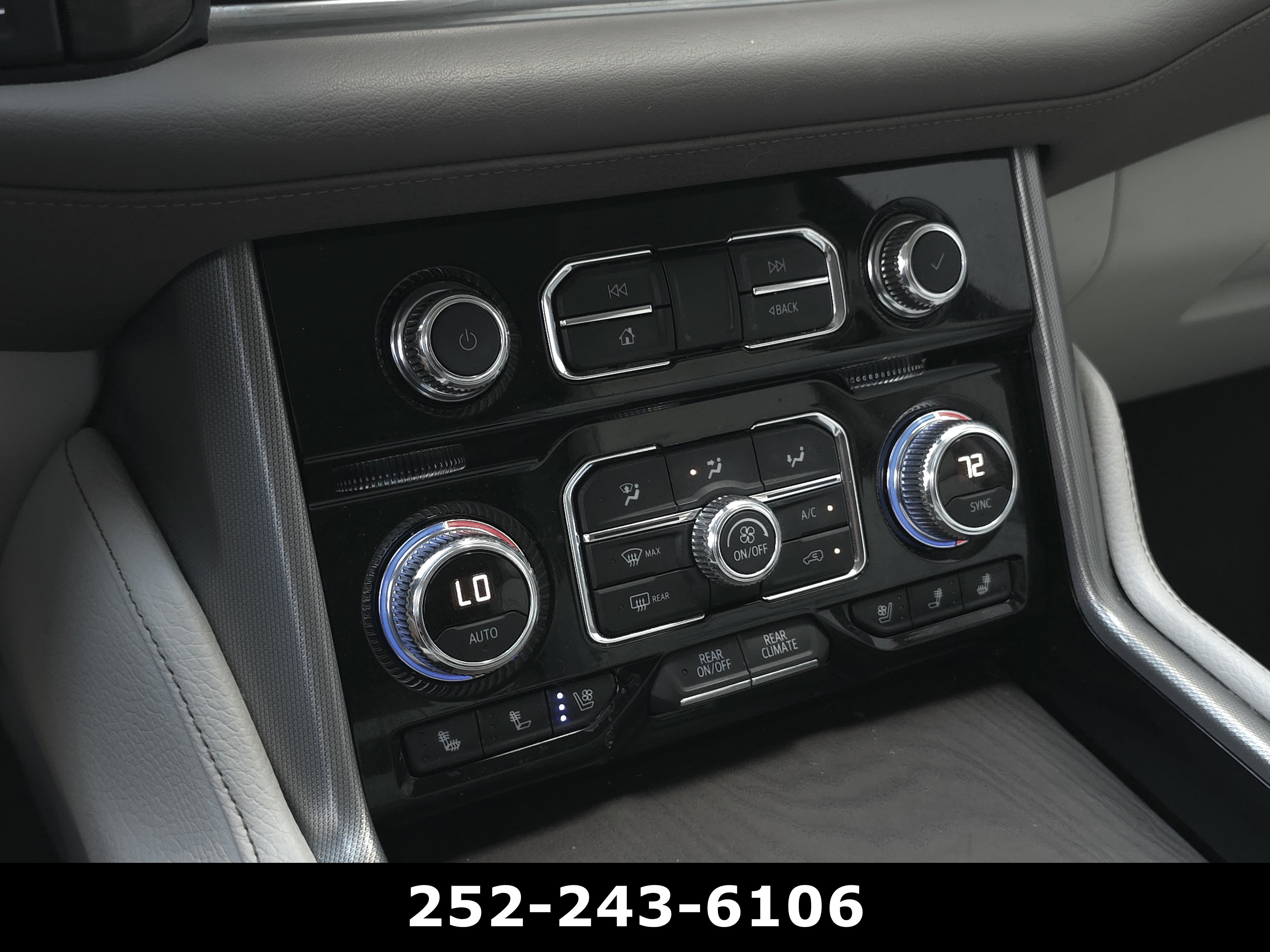 Used 2021 GMC Yukon Denali w/ Denali Premium Package AWD/4WD image 18