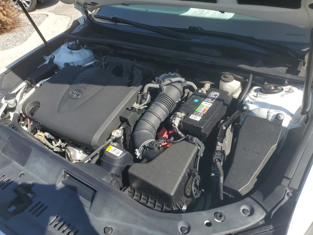 Used 2019 Toyota Avalon XLE image 9