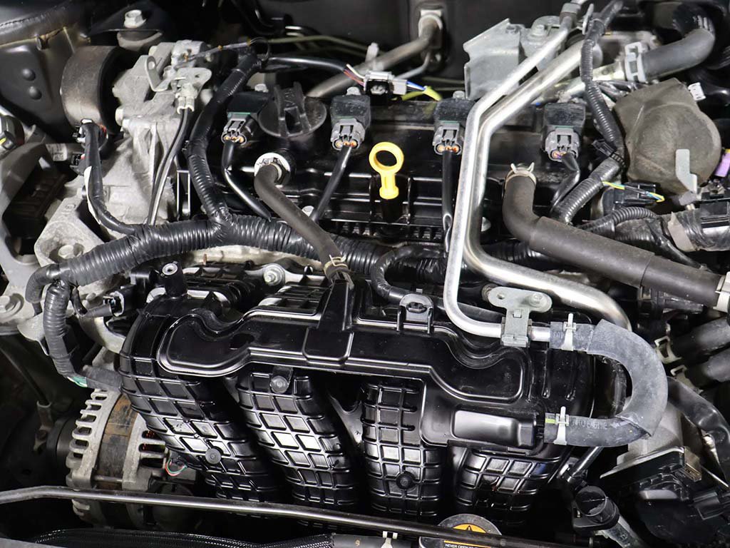 Used 2025 Nissan Altima 2.5 SV FWD image 13
