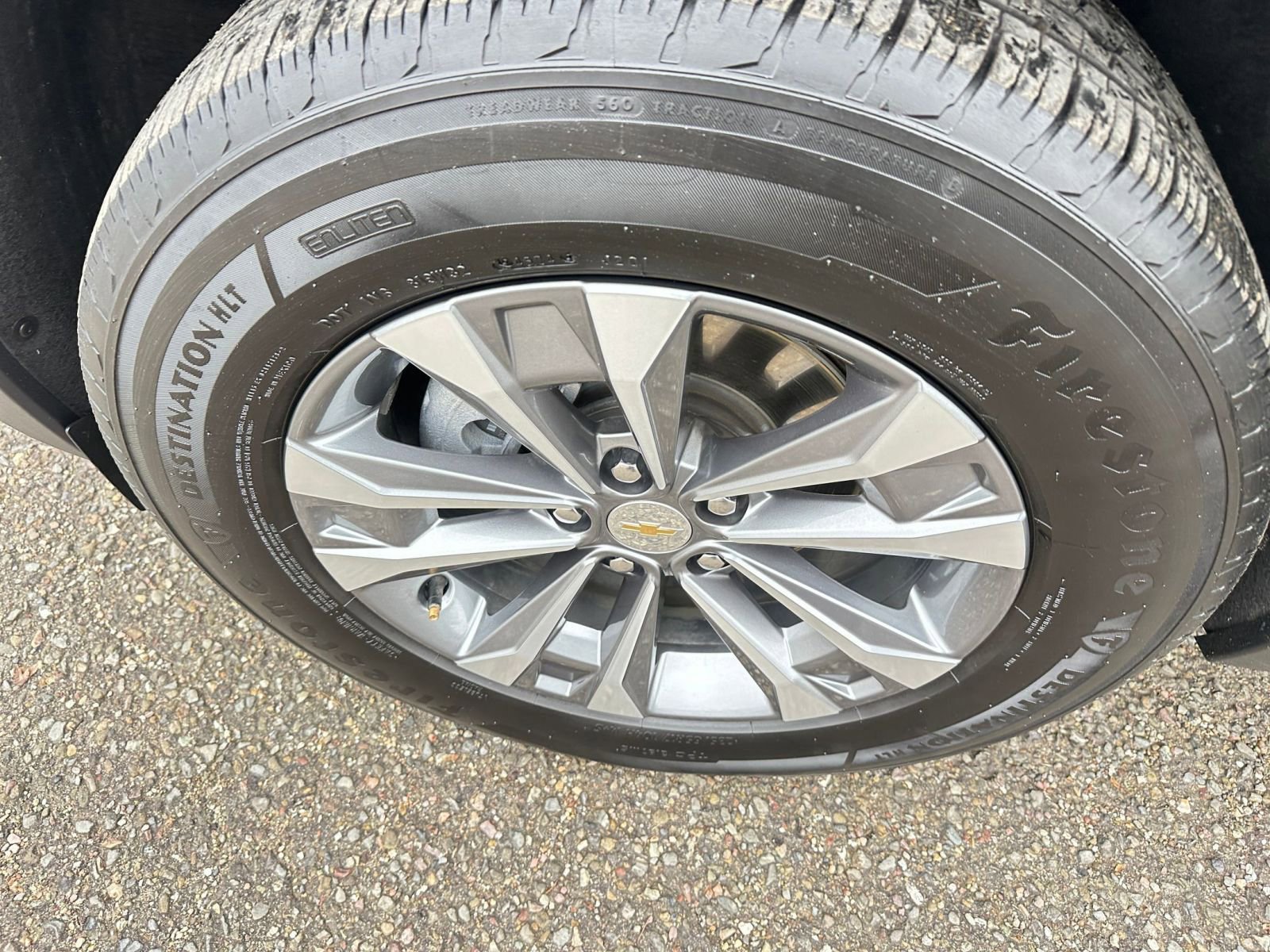 Used 2025 Chevrolet Equinox LT image 30