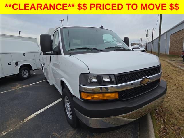 New 2025 Chevrolet Express 3500 w/ Power Convenience Package RWD image 17