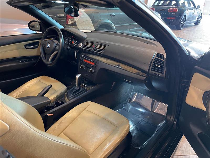 Used 2009 BMW 135i Convertible image 57