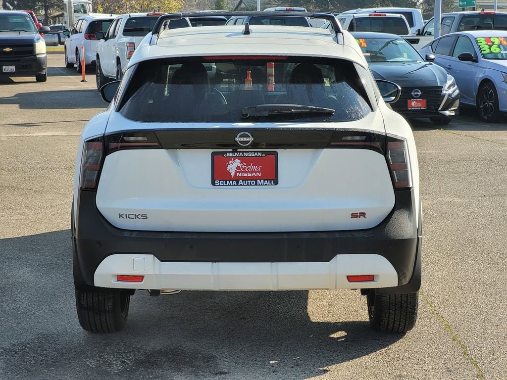 New 2026 Nissan Kicks SR w/ Illumination Package image 5