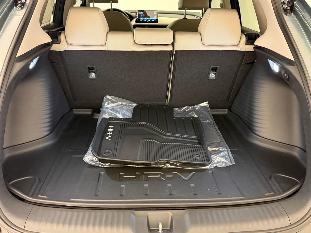 New 2026 Honda HR-V LX image 11