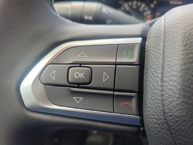 New 2026 Jeep Compass Latitude AWD/4WD image 17