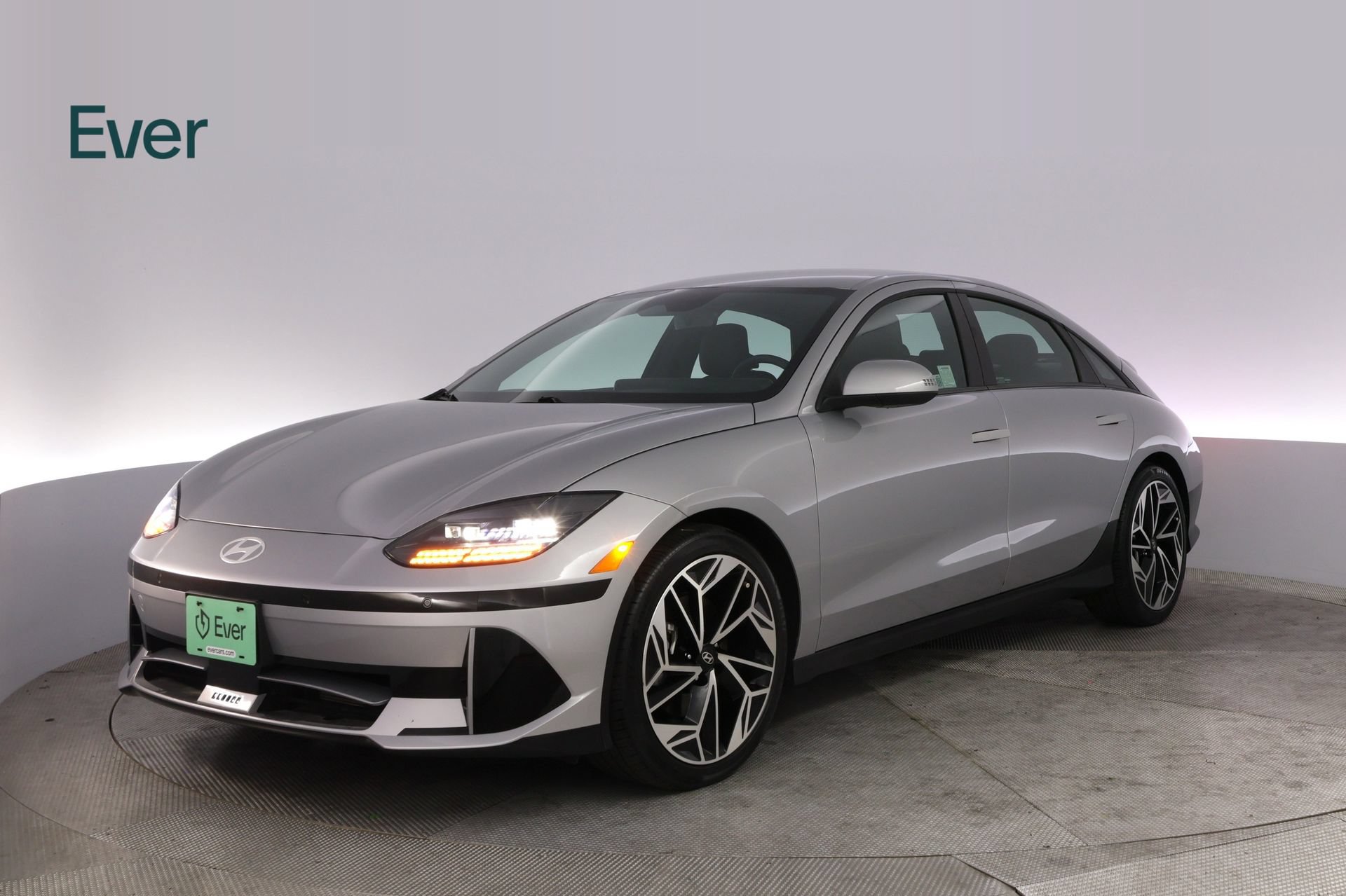 Used 2024 Hyundai Ioniq 6 Limited RWD image 2