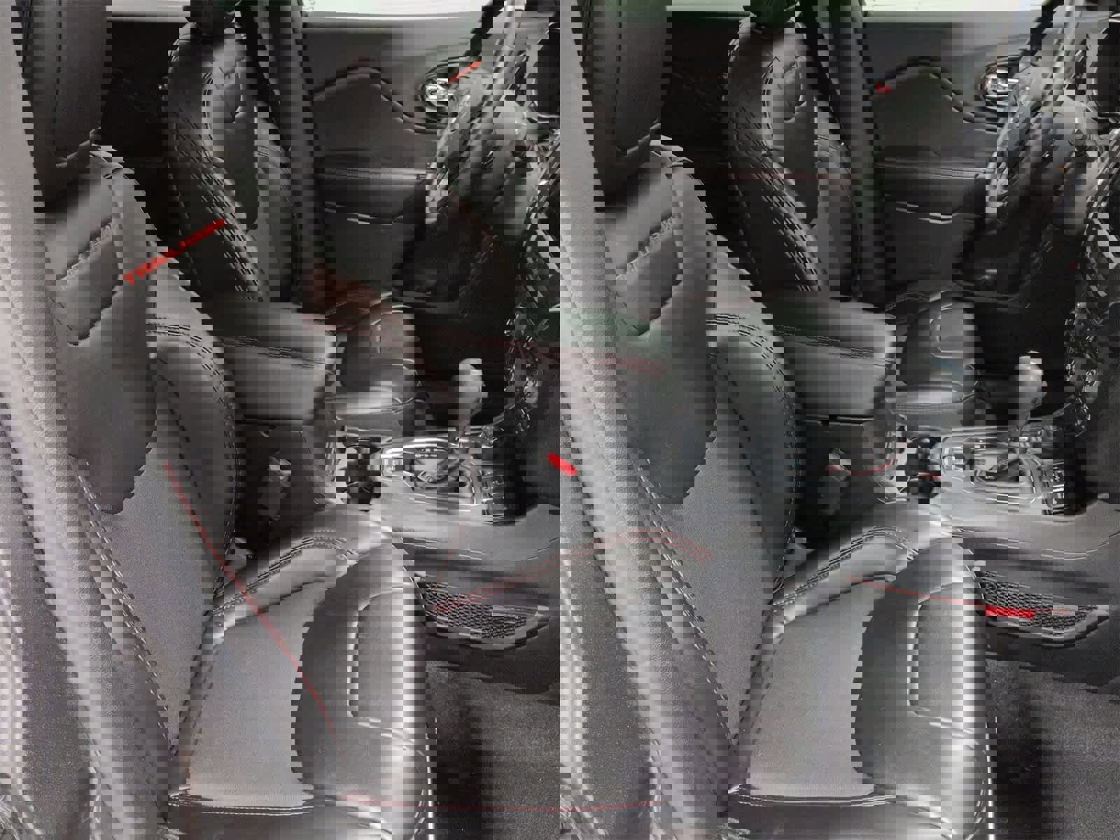 Certified 2019 Jeep Cherokee Trailhawk w/ Cold Weather Group image 22