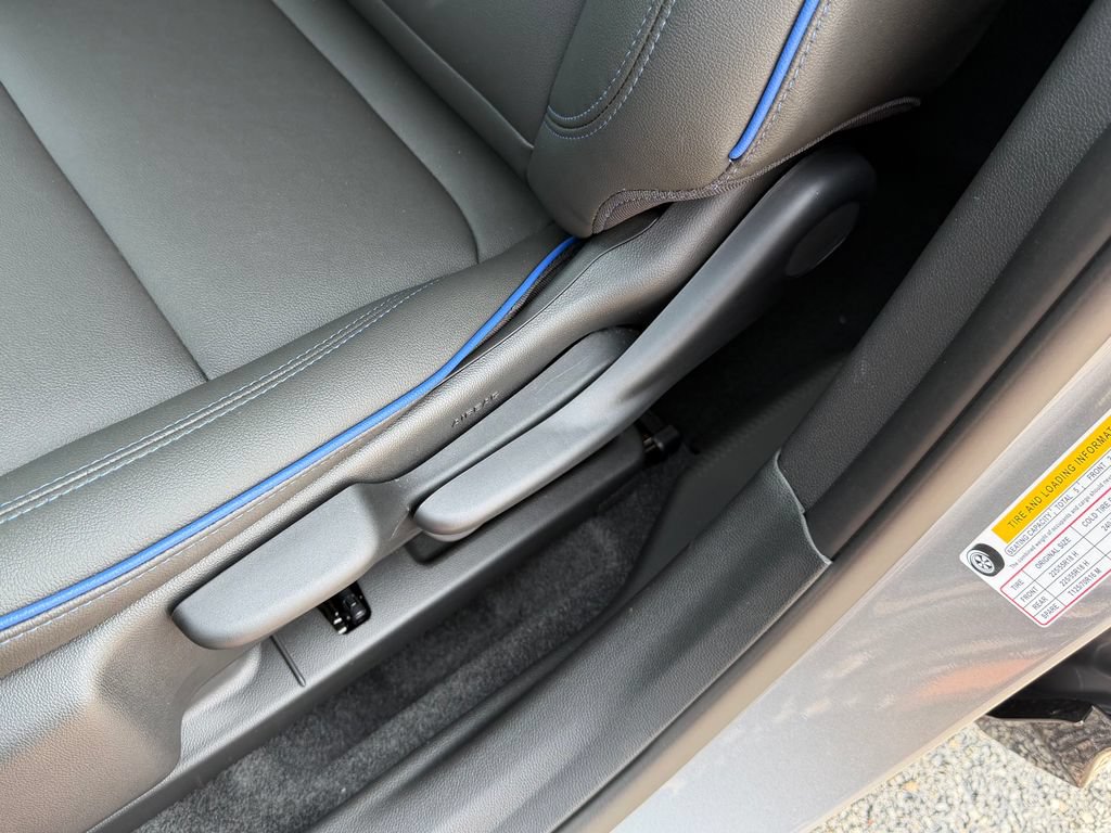 New 2026 Buick Envista Sport Touring w/ Convenience II Package FWD image 30