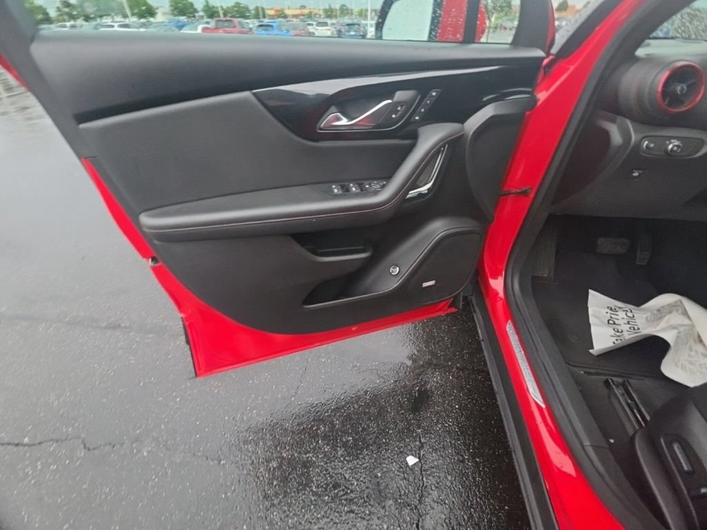 Used 2022 Chevrolet Blazer RS w/ Enhanced Convenience Package AWD/4WD image 13