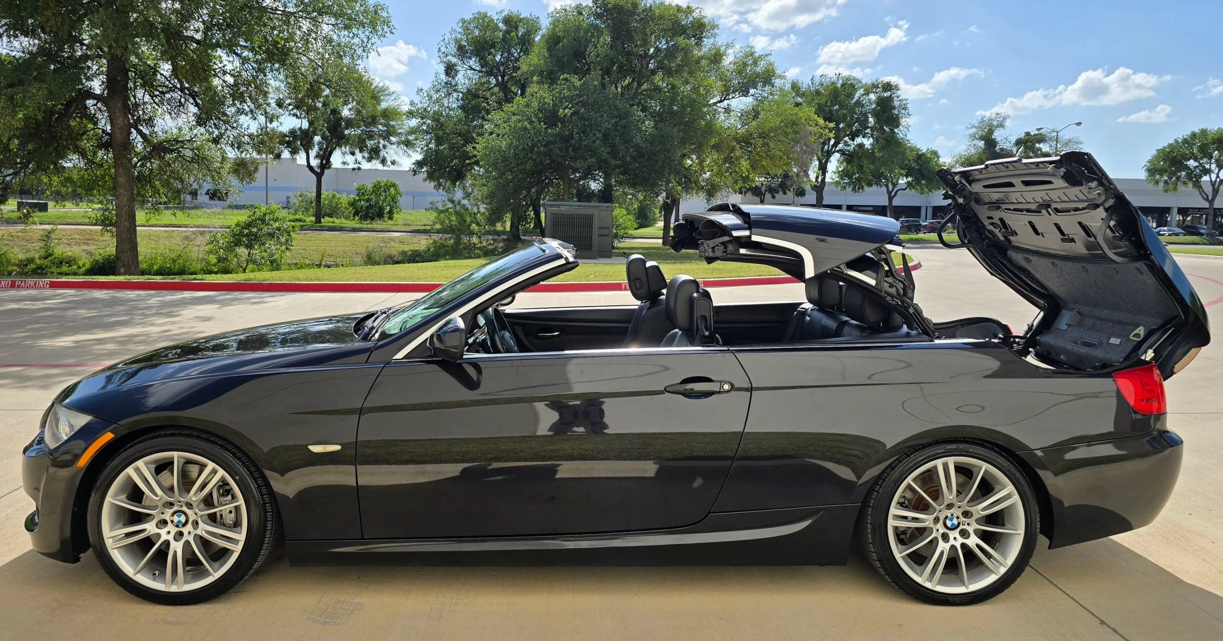 Used 2013 BMW 335i Convertible RWD image 12