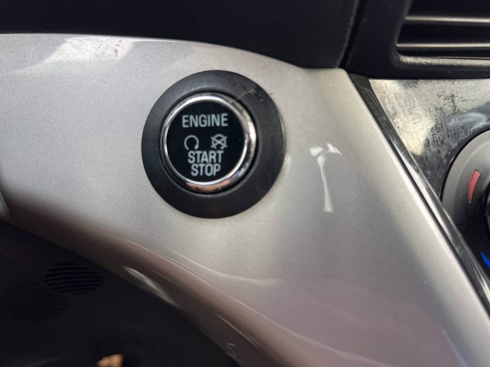 Used 2016 Ford C-MAX SEL w/ Equipment Group 302A FWD image 29