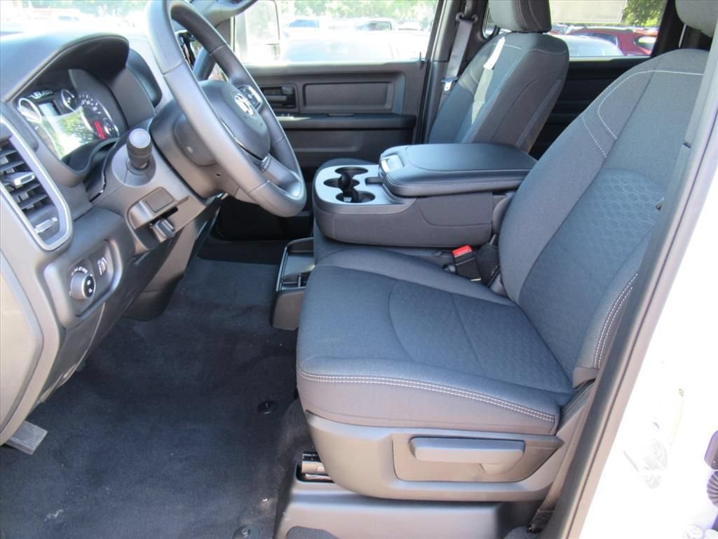 New 2026 RAM 3500 Tradesman AWD/4WD image 18