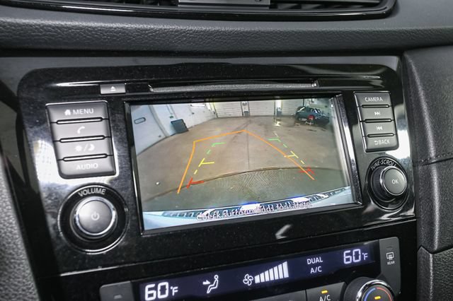 Used 2020 Nissan Rogue SV AWD/4WD image 22