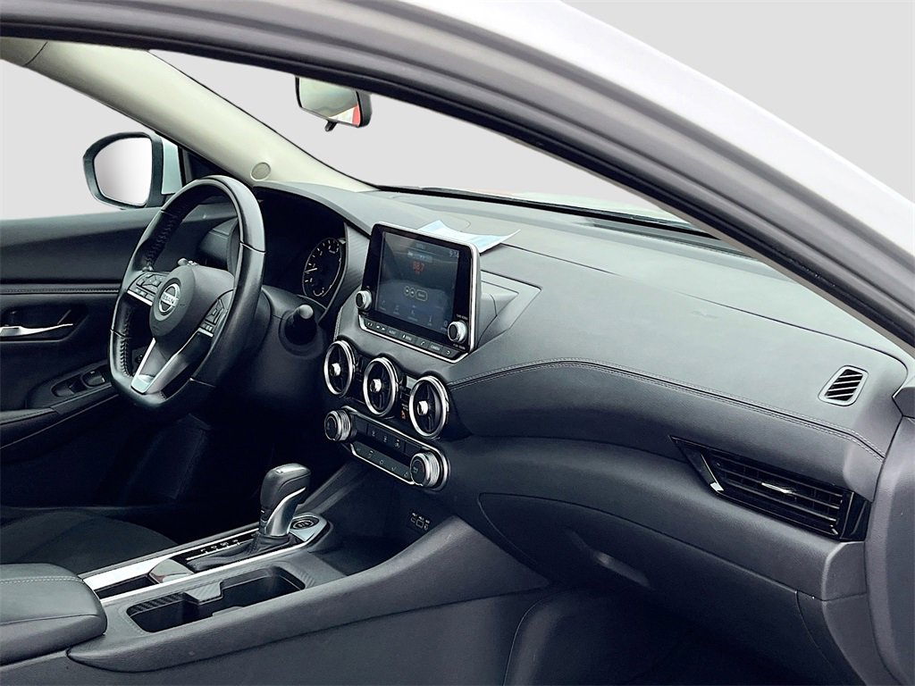Used 2022 Nissan Sentra SV image 28
