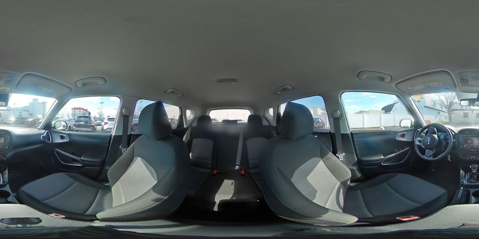 Used 2025 Kia Soul LX w/ LX Technology Package FWD image 40