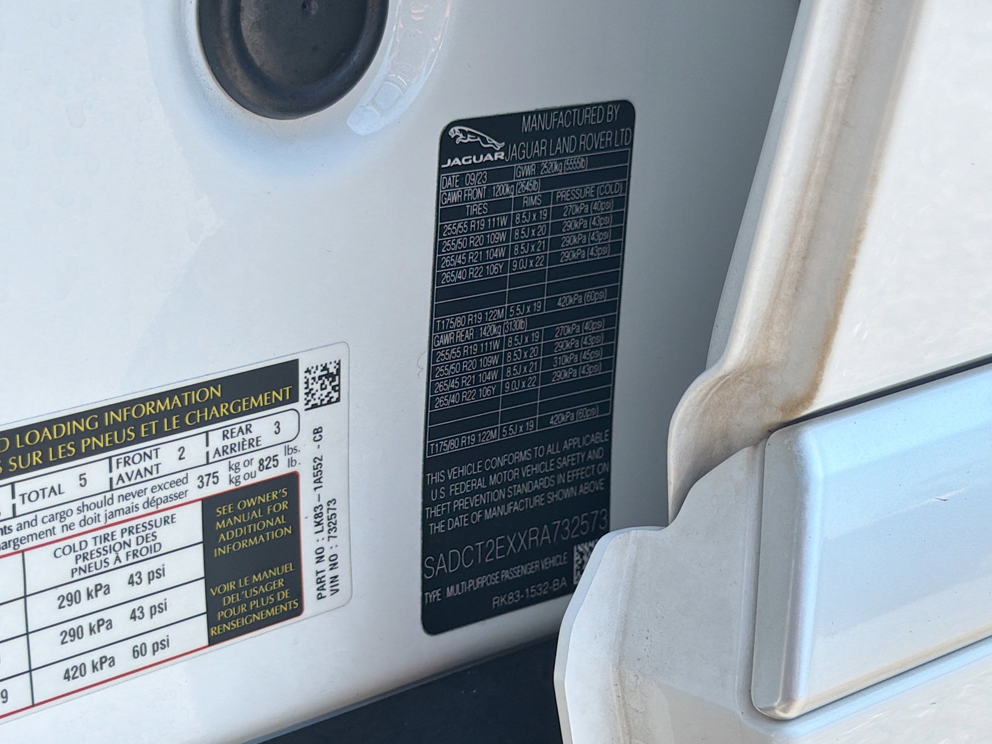 Used 2024 Jaguar F-PACE R-Dynamic S image 45