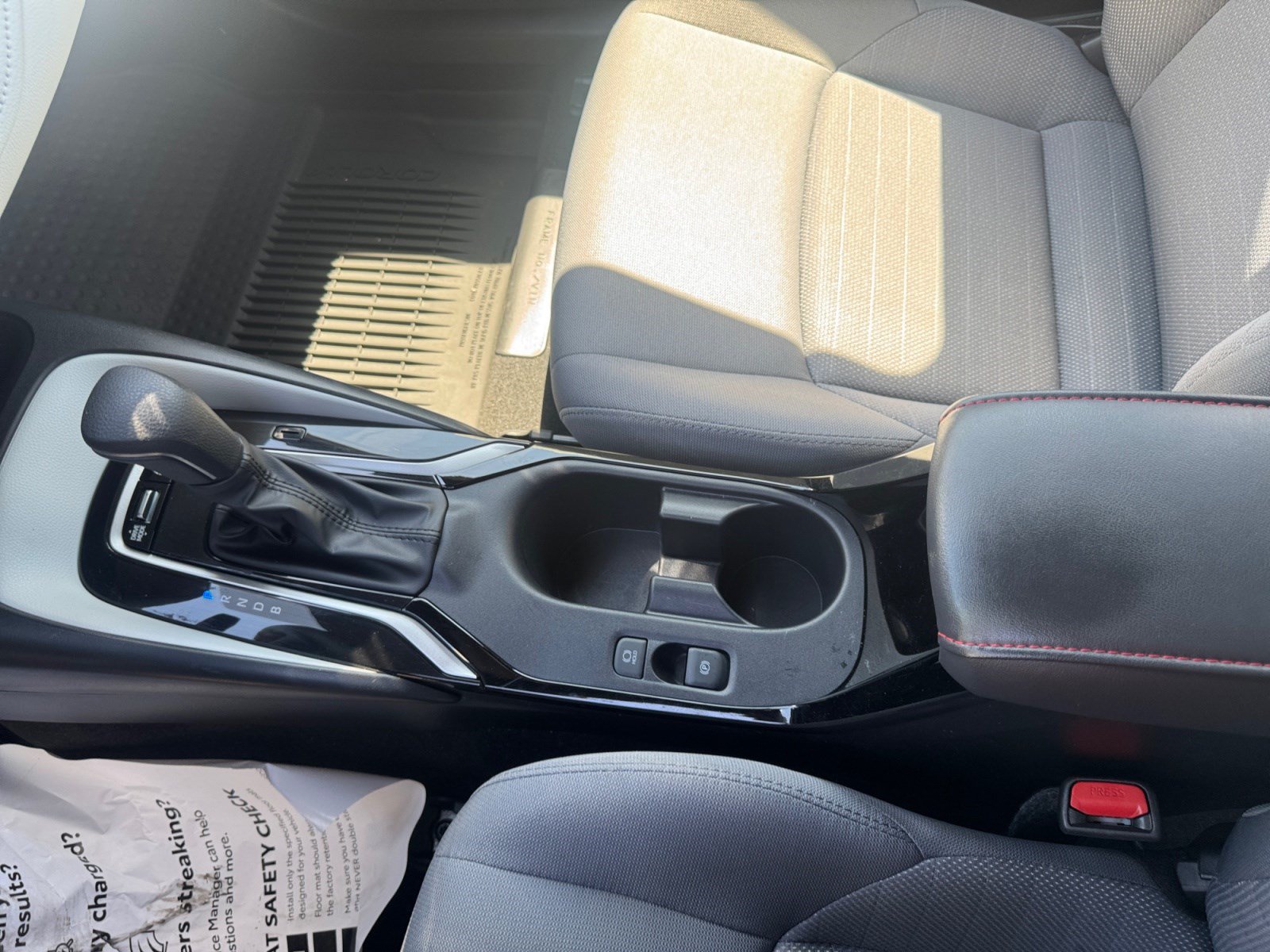 Certified 2025 Toyota Corolla SE AWD/4WD image 15