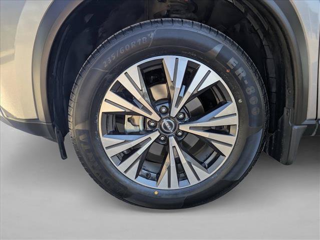 Used 2022 Nissan Rogue SV w/ SV Premium Package AWD/4WD image 22
