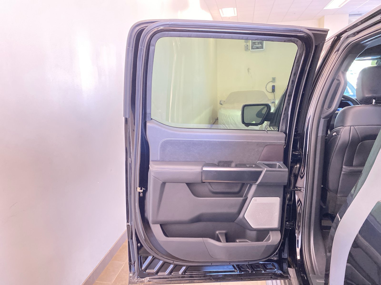 Used 2026 Ford F150 Platinum w/ Equipment Group 702A High AWD/4WD image 9